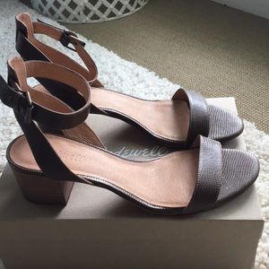 NWT never worn 10 Madewell Simple Mid-heel sandal